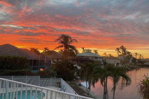 5BR Lush Marco Island Retreat w Pool